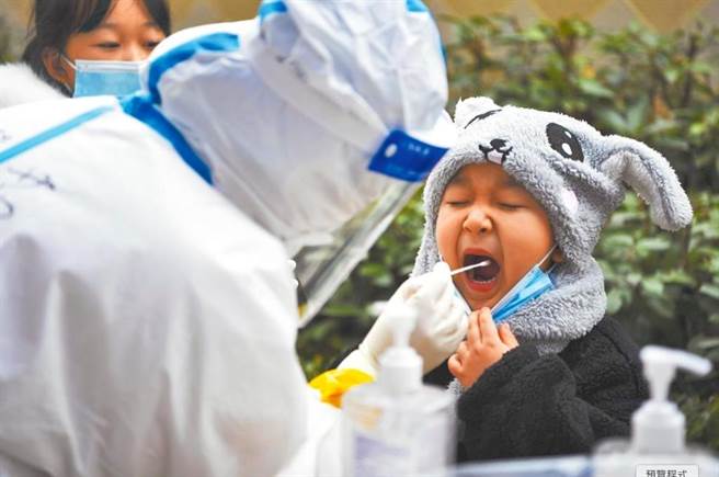 北京新增1例本土确诊病例，为首例Omicron的密接者。（新华社）