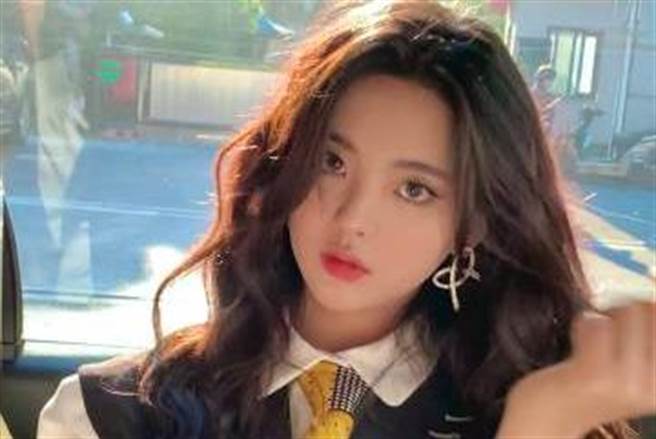 杨超越的盛世美顏是外界关注焦点。(图/翻摄自杨超越微博)