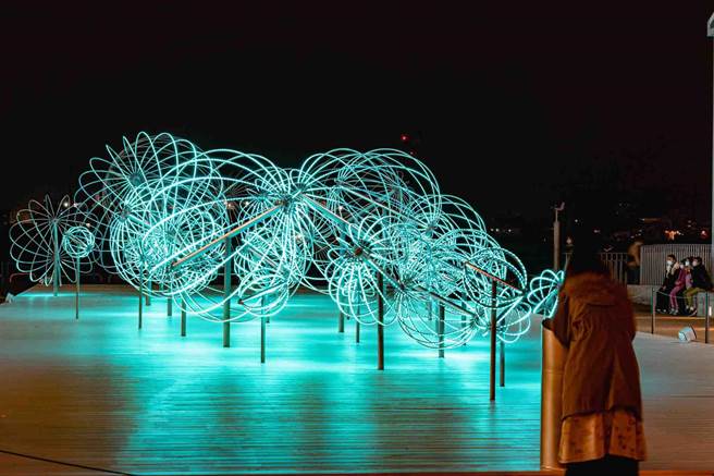 2022台湾灯会将于2月1日至28日在高雄爱河、卫武营登场，不过近日新冠肺炎本土案例攀升，不少人担心若疫情持续升温，今年灯会是否会如期举办。（本报资料照）