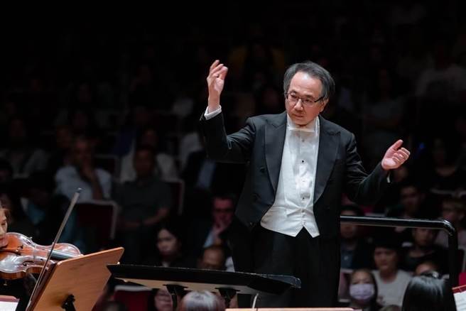 指挥家吕绍嘉获第41届行政院文化奖。（国家交响乐团提供）