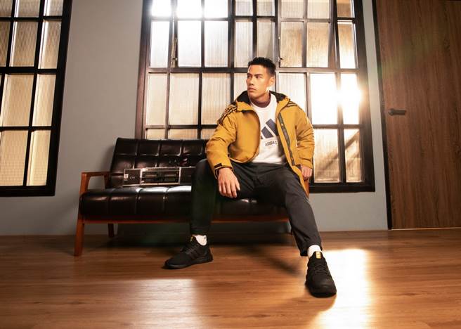 杨俊瀚演绎Outer Jacket运动服饰系列。(adidas提供)