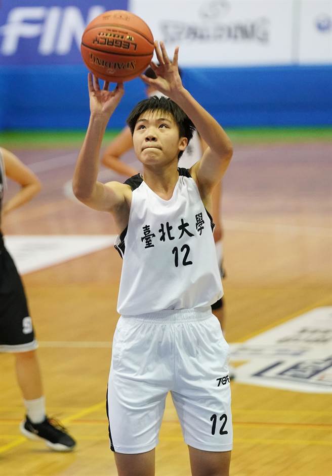 台北大學蔣宛儒17分、7籃板、5阻攻表現出色。（大專體總提供）