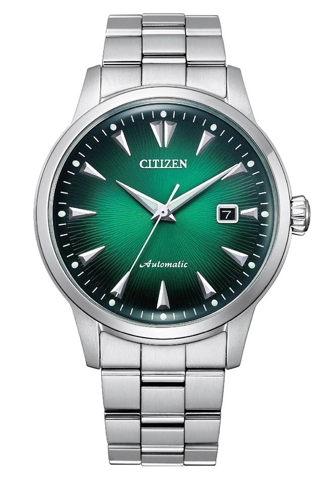 星辰自動上鏈腕錶，綠面相當搶眼，預計二月上市但已接單接到手軟。（Citizen提供）