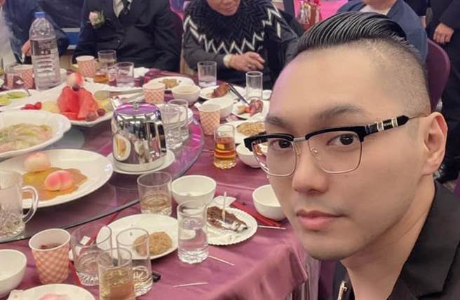 连千毅曾出席天道盟总顾问庆生晚宴，关系人脉很好。（图／翻摄自兰庭精品脸书）