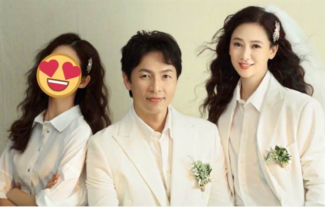 翁虹庆祝15年水晶婚，喜晒全家福，14岁女儿被网友盛讚漂亮。（图／微博@翁虹）