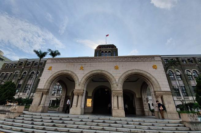 司法院通过修法草案， 法官检察官及律师、法制人员将四合一考试。本报资料照片