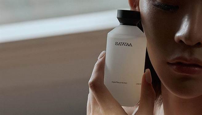 海藻精萃舒緩化妝水。（SAWAA提供） 