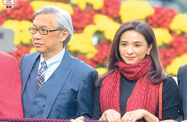 吴婉芳的富豪老公胡家骅4年前过世。（图／取自《on.cc东网》）