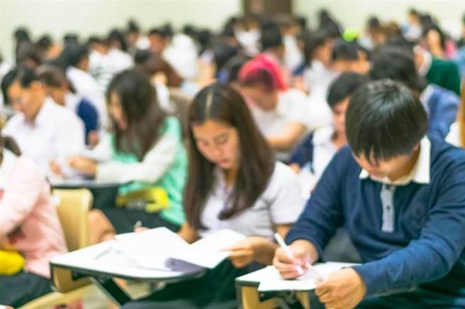 大陆教育部部署2022年面向港澳台地区招收研究生工作。（示意图/Shutterstock）