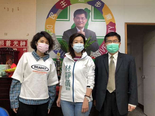 台中市第二选区新科立委林静仪19日拜访台中市议员杨典忠，希望可以设立联合服务处。（议员杨典忠服务处提供）