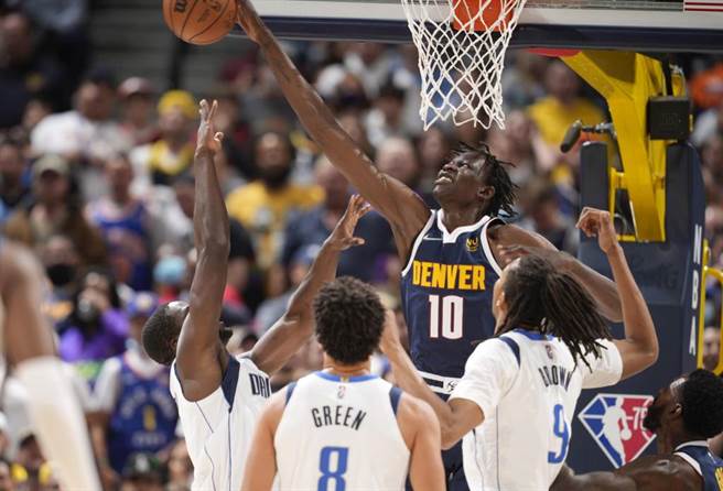 金块队波尔波尔盖火锅。（美联社资料照）