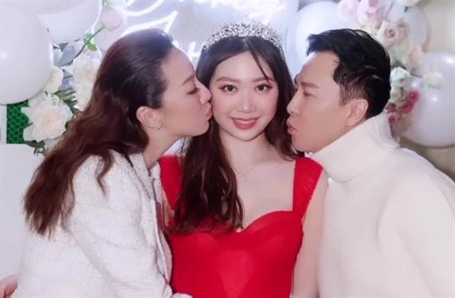 甄子丹夫妻替女儿办18岁生日派对。(图／取自汪诗诗IG)