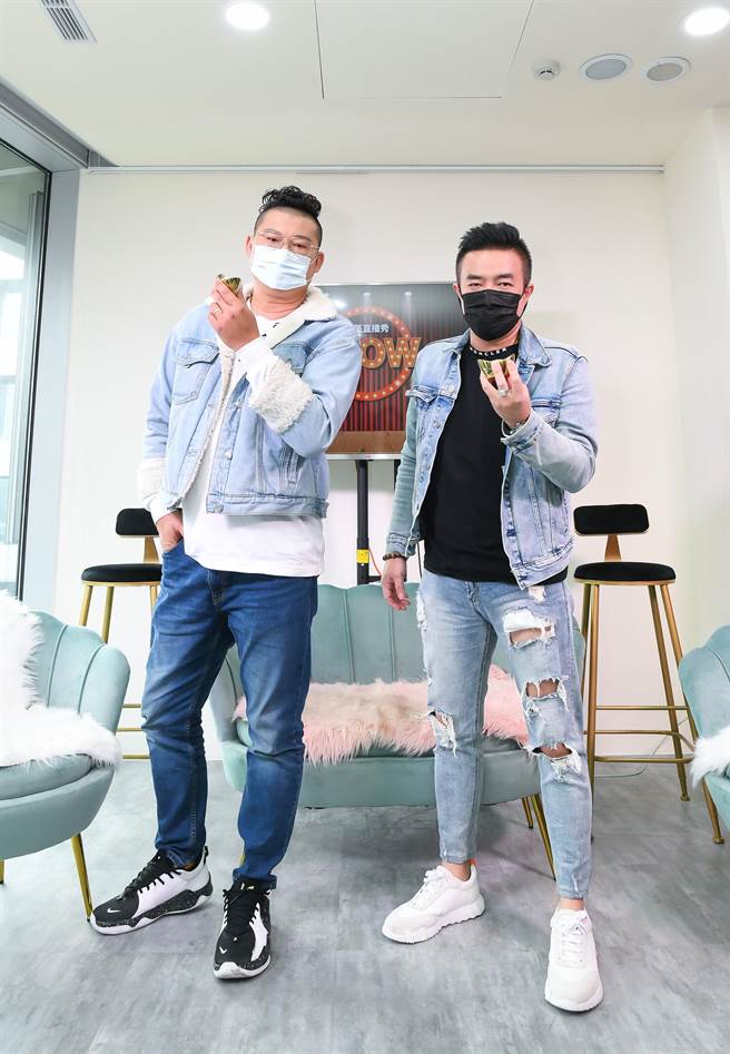  百万网红二星兄弟担任直播秀短剧主角。（天蓬曜界提供）