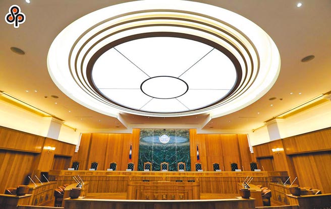 已遭惩戒法院判决撤职的彭日发等6名退辅会官员，任职荣民之家辅导员工作期间，收受葬仪社负责人的贿赂，放任厂商省略简化或沿用殡葬项目。（本报资料照片）