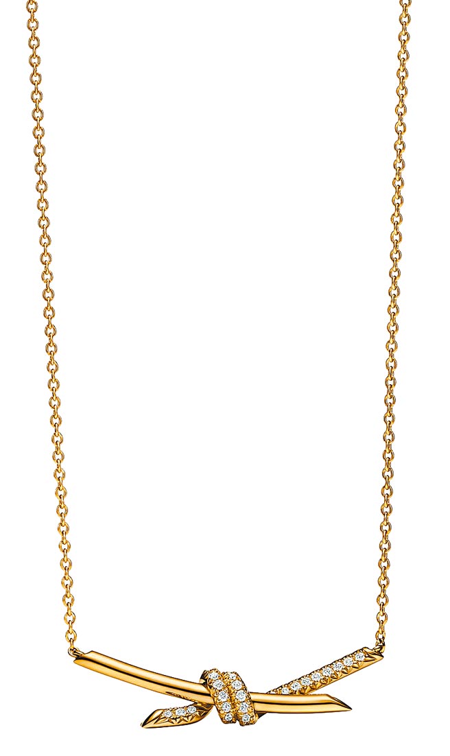 TIFFANY Knot 18K金项炼，12万9000元。（TIFFANY提供）