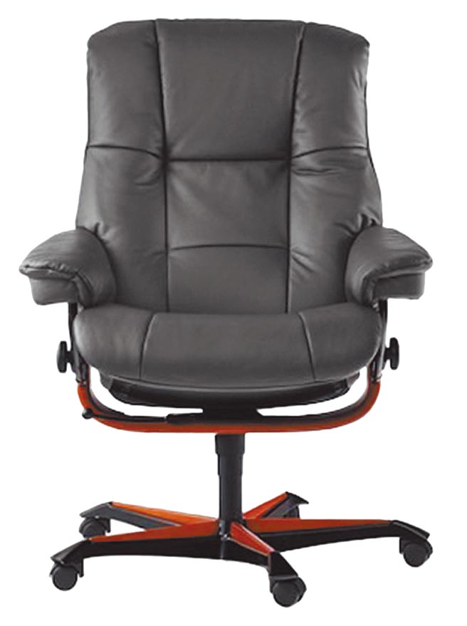 SOGO忠孝馆9F 1000元发财福袋券最大奖－stress Mayfair office人体工学办公椅。（SOGO提供）