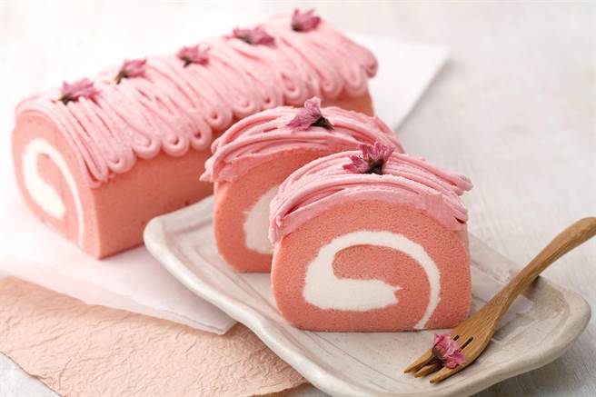 mon  gâteau梦卡朵与全球最热门粉红巧克力「Ruby红宝石巧克力」合作，开发2款情人节主题甜点。（mon  gâteau梦卡朵提供） 