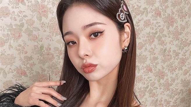 宋智雅参加《单身即地狱》爆红。（dear.zia IG）