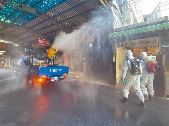 桃園大湳市場今（20日）新增一對母女確診，陳時中指出，目前全台至少有4條感染源需要重點關注。（本報系資料照／呂筱蟬攝）