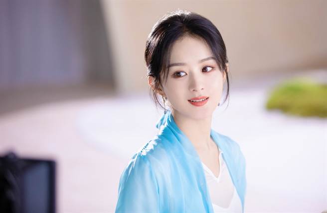 赵丽颖去年宣布和冯绍峰离婚。（图／翻摄自赵丽颖工作室微博）