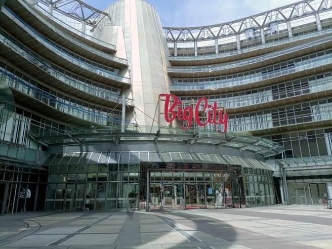 新竹巨城接连出现确诊者足迹，有网友就开玩笑表示「新竹人都要被匡列」，引起当地网友共鸣。（本报系资料照／邱立雅摄）