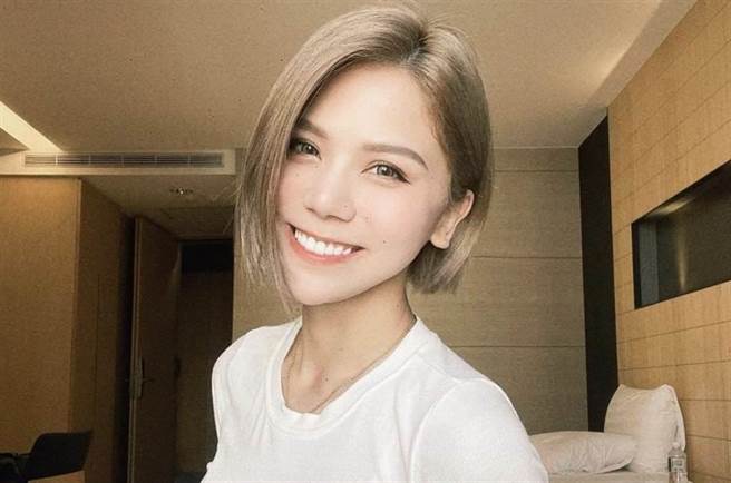 作风直率的火辣网红蕾拉（见图）的餐酒馆合伙人涉嫌卖大麻。（翻摄自蕾拉IG）