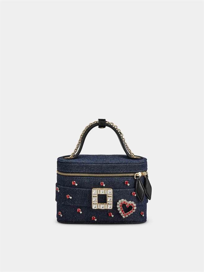 Roger Vivier Strass Vanity帝王紫色星星絲絨鑽扣化妝包7萬2600元。（Roger Vivier提供）