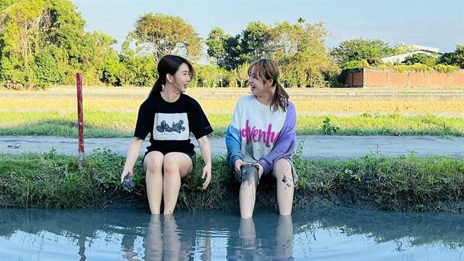 郭书瑶(左)邀好姐妹茵声到彰化田中边跑边旅行。（卫视中文台提供）