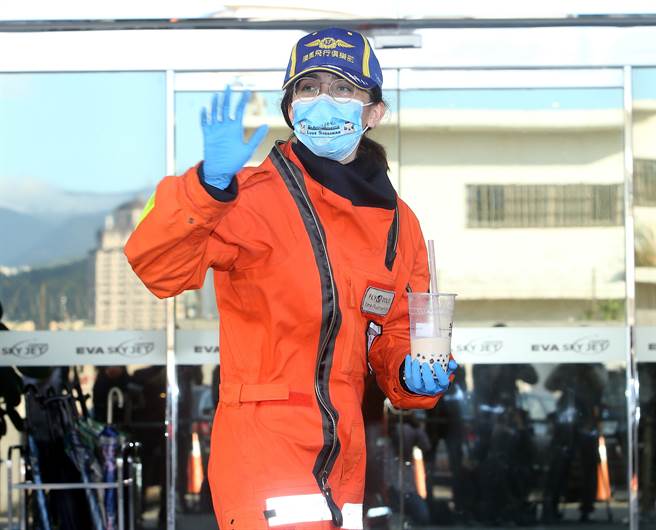 来自比利时的19岁少女卢瑟芙(Zara Rutherford)，成为史上最年轻完成独自飞行挑战的女飞行员。(图/陈怡诚摄)