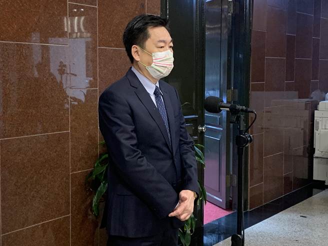 内政部次长陈宗彦今日受访证实，内政部昨日已经收到台中市政府提供的镇澜宫组织章程，相关细节希望由台中市政府跟镇澜宫出面说明。（林缙明摄）