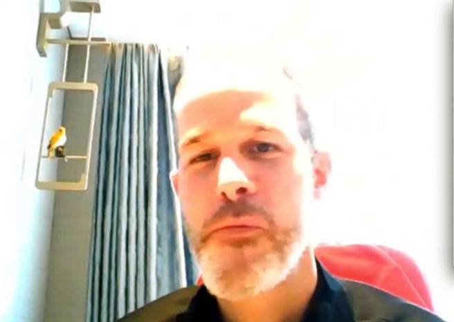 美建議冬奧選手別帶個人手機「以防被中國監視」，國際奧會官員國際奧會運營主管杜克雷：我反正帶了。（環球時報）