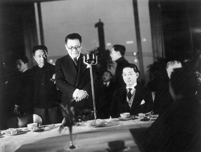 梅兰芳赴欧，胡蝶同行（中央社）