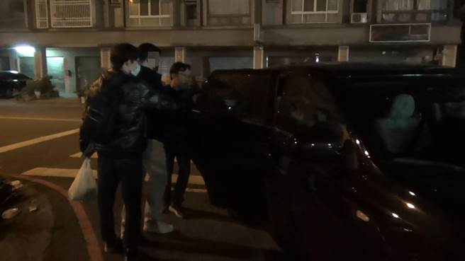 警方掌握林鸿藏身在台中北屯住处，平时外出均由随身小弟代驾。（民眾提供／王文吉台中传真）