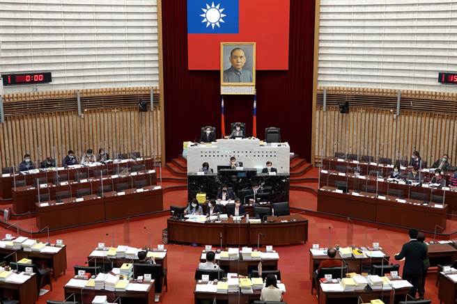 高雄巿111年度地方总预算21日审议完成。（高雄巿议会提供）