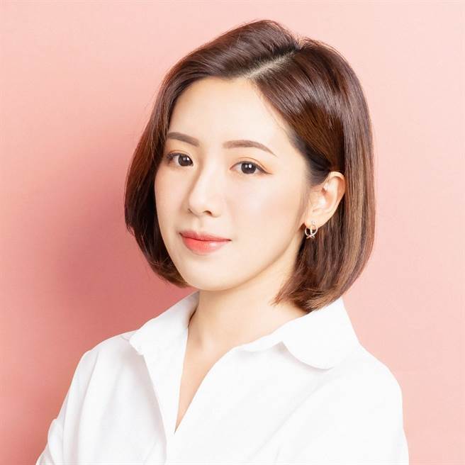 前台北市政府副发言人黄瀞莹投入北市士林、北投区议员选战，年后将辞去市府工作。（摘自黄瀞莹脸书）