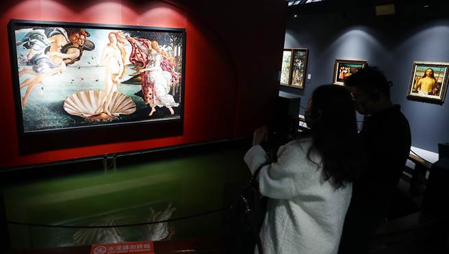 展场内展出文艺復兴时期，神话或寓言等作品，多是用赞助者或委托者家中装饰，人文精神的特色更为突显。（季志翔摄）