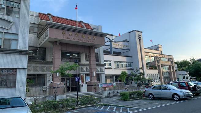 雲林縣衛生局疫情調查被案18212接觸的新人與親友，目前採檢都陰性，新人必須居家隔離。（本報資料照片）