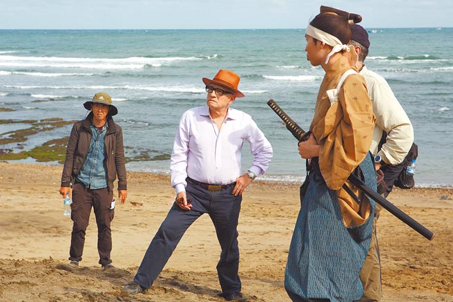 电影《沉默》于三芝新庄子海滩拍摄取景，图为导演马丁史柯西斯。（新北市新闻局提供／叶德正新北传真）