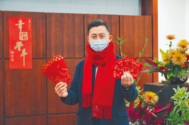 新竹市府今年准备了限量新春开运组。（新竹市府提供／邱立雅竹市传真）