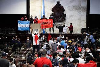 宏都拉斯新總統黨內分歧 國會爆肢體衝突
