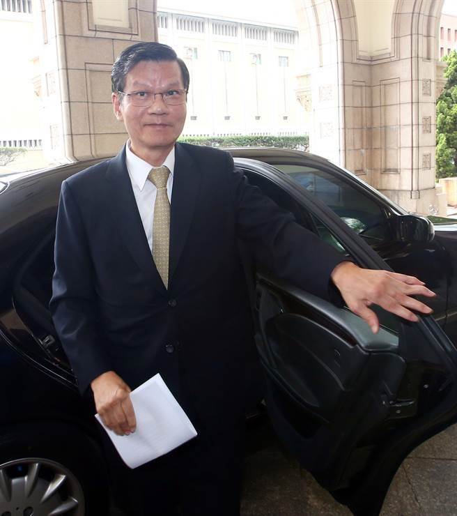 翁启惠声请再审并出庭应讯。本报资料照片