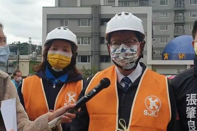 桃园疫情爆炸，桃园市长郑文灿22日出席市政行程，表示将停止发放福袋。（赖佑维摄）