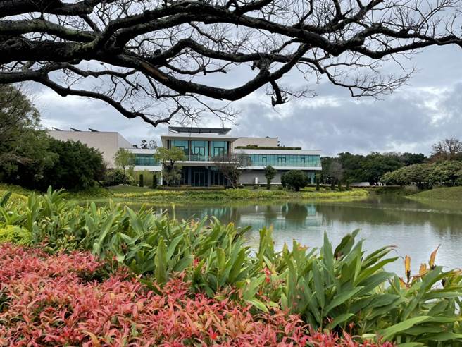 經國七海文化園區結合劍潭山及七海潭景色。（圖／王銘義攝）