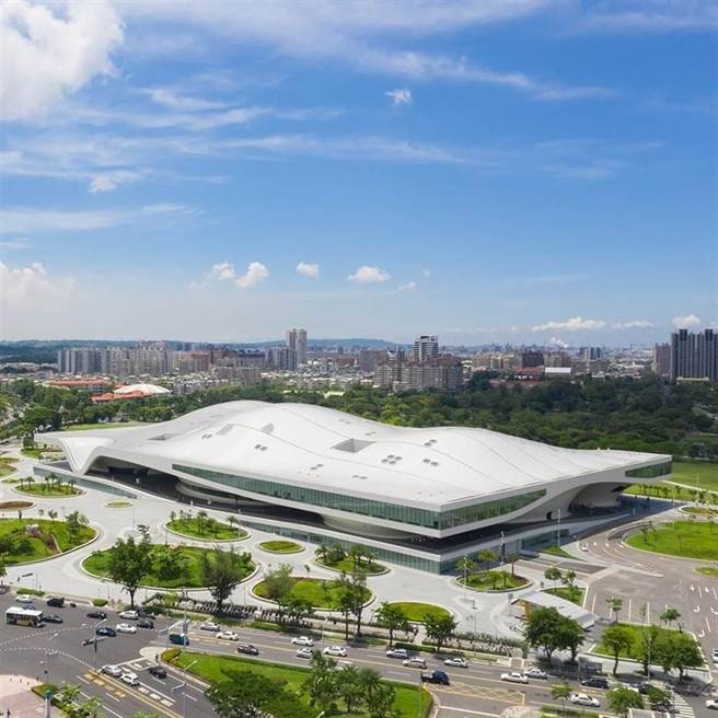 高雄46例足跡公布，衛武營、好市多、三鳳中街等11行政區。(翻攝自衛武營臉書)