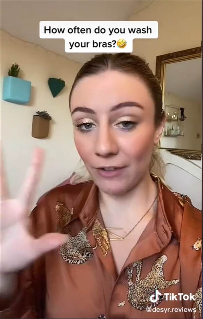 網紅Desyr驚曝她的閨蜜一年才洗一次內衣，整個驚呆。(翻攝自desyr.reviews抖音)