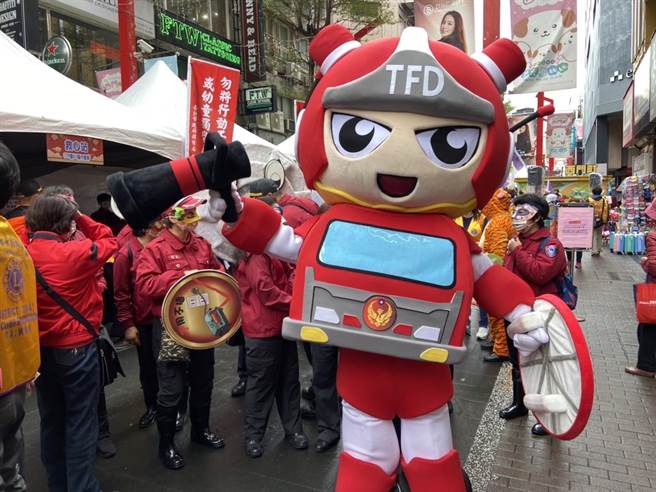 北市消防局與國際獅子會 300A3 區合作，共同舉辦反毒踩街暨社區防災園遊會。(翻攝照片／林郁平台北傳真)