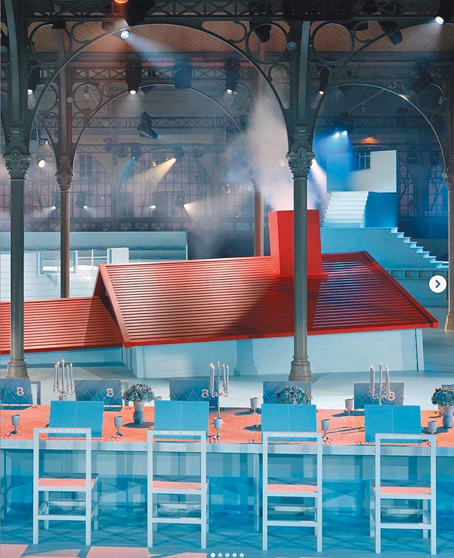 Louis Vuitton2022秋冬男裝以Louis Dreamhouse為題，打造出夢幻秀場。（摘自Louis Vuitton IG）
