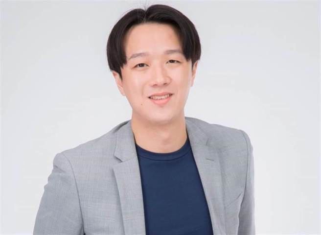 政治时事评论员李正皓。(图/翻摄自李正皓脸书)