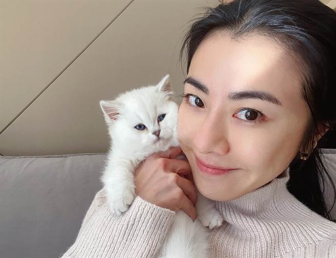 叶安婷曾演出《流星花园》、《再见萤火虫》等经典偶像剧。(图/翻摄自微博)