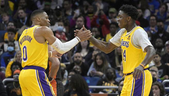 洛夫對湖人給出評論(美聯社資料照)